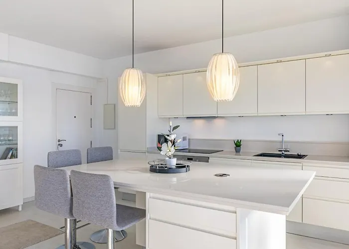 Cozy 2 Bedroom With Magic Sea View * فوينخيرولا