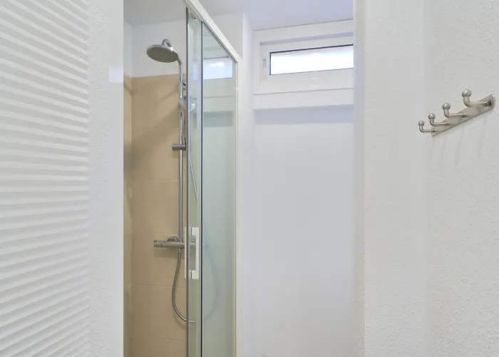 Cozy 2 Bedroom With Magic Sea View *